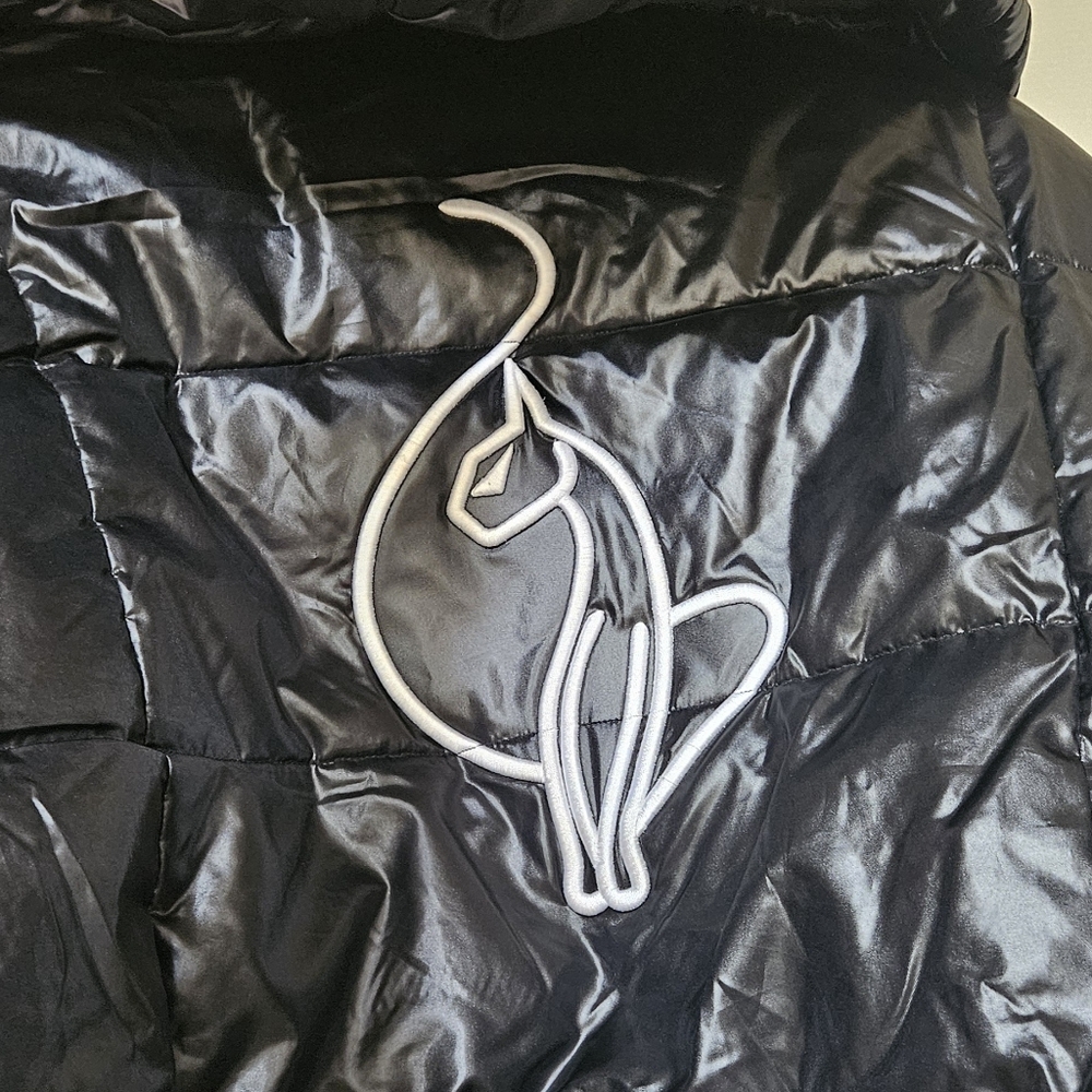 Baby Phat bumpy puffer Y2K black and gold coat size xl, like new